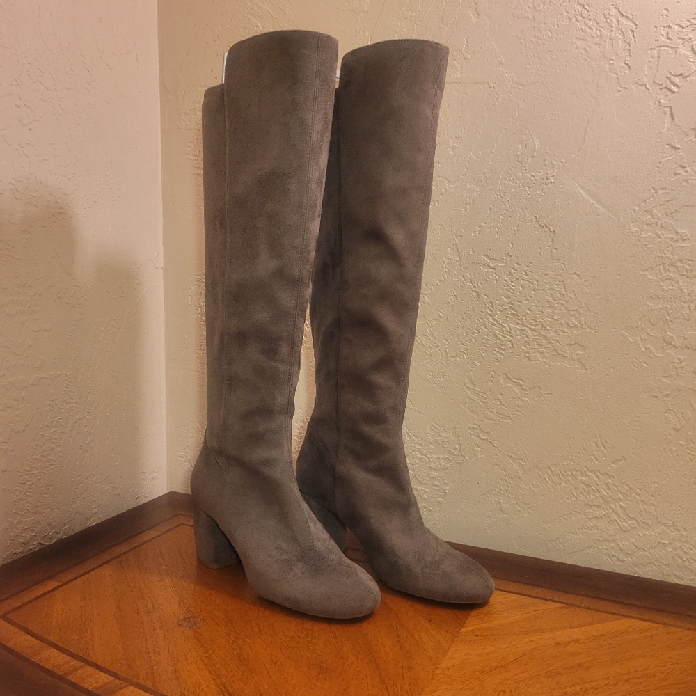 ❄️ Nine West suede knee-high boot